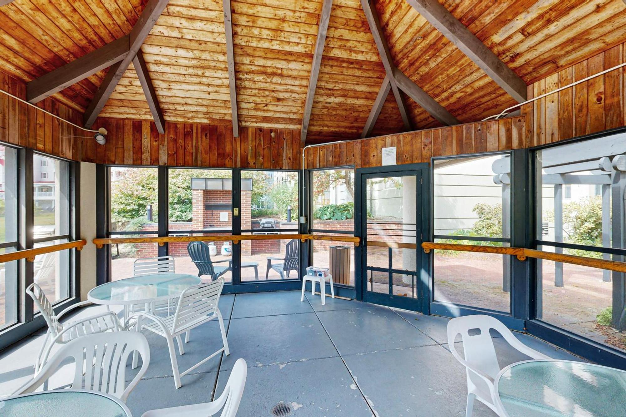 The Lincoln Studio At Rivergreen Exterior photo